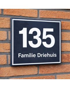 House number Bloomingdale Modern and sleek