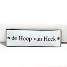 Name plate sign curved with border