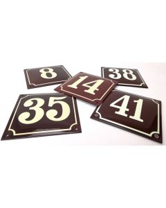 House numbers convex with frame red/cream remainder
