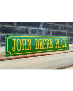 John Deere place Green