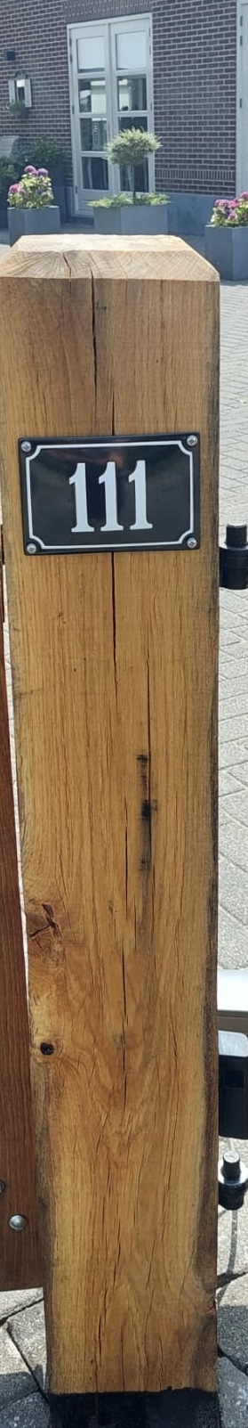 House number curved with frame