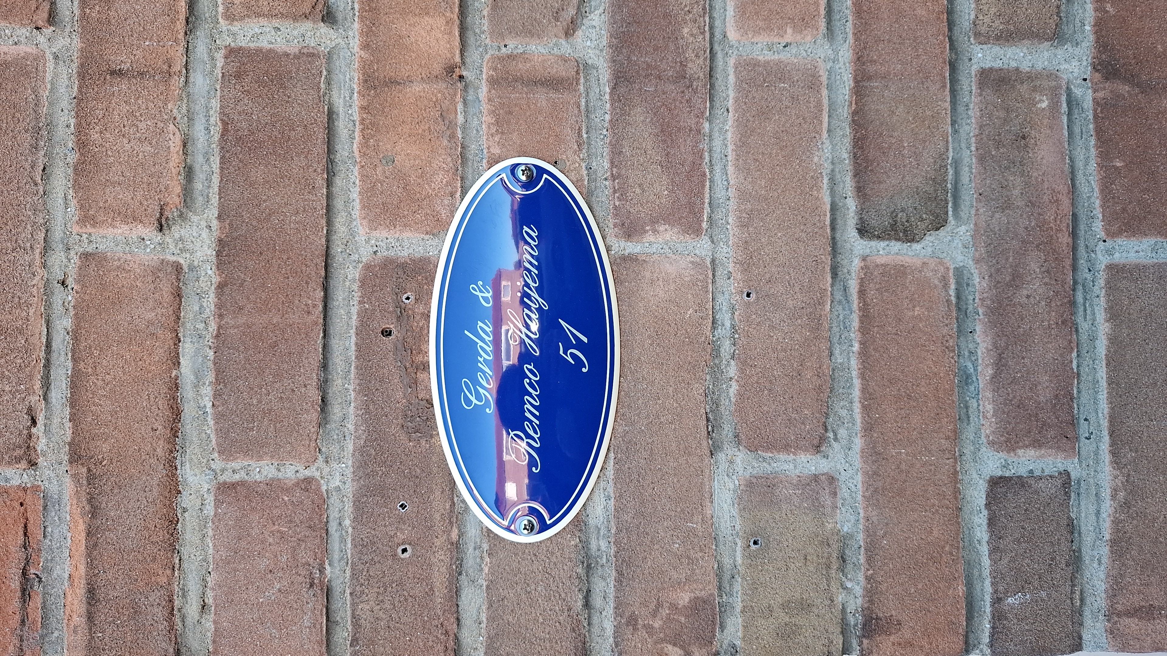 Name sign convex with frame + colored edge line 